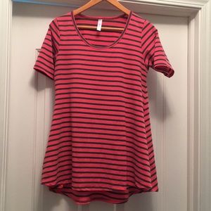 Xs lularoe perfect tee